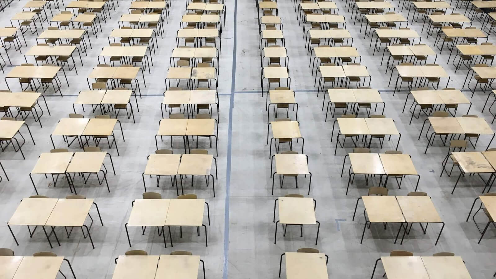 Al dagen is mijn zoon, met een hyperfocus, hard aan het werk om zich voor te bereiden op de laatste stap van zijn middelbare-schoolcarrière, de eindexamentijd.